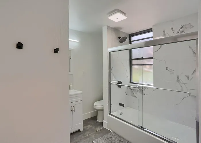 Dormont, Potomac 2b Cozy And Modern Private Bedroom With Shared Bathroom *
