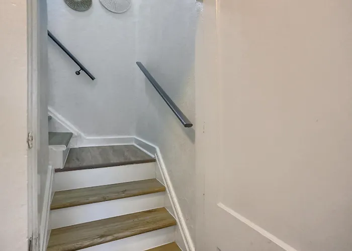 Dormont, Potomac 2b Cozy And Modern Private Bedroom With Shared Bathroom *